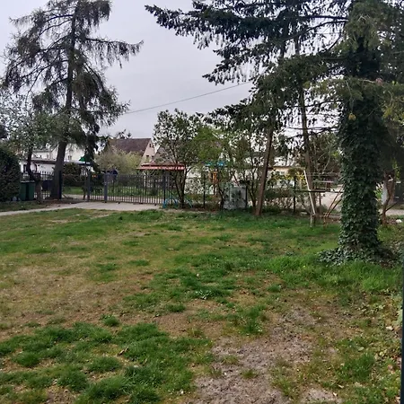 Dom Na Kurzej Lapce *